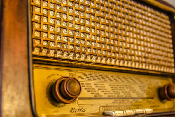 Antique Radio (Public Domain)