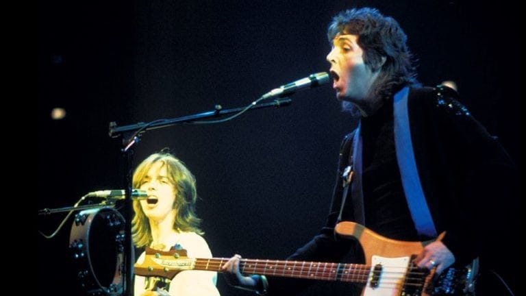 wings band on the run