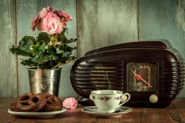 Vintage Radio (Public Domain)
